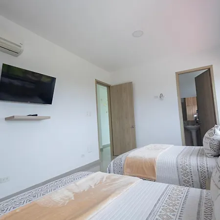 Penthouse Con Balcon Y Vista Al Mar Cerca Del Centro Historico Apartment